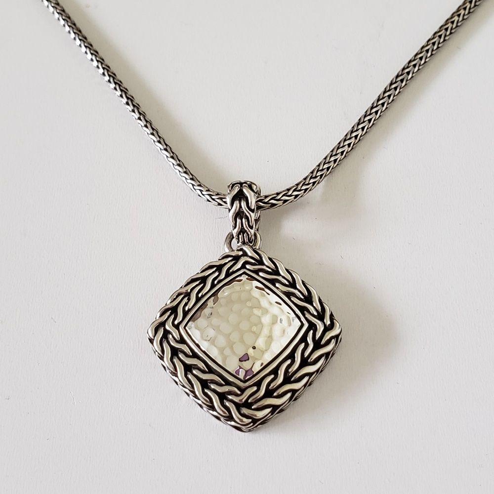 JOHN HARDY Classic Chain Sterling Silver Palu Hammered Pendant Necklace - Picture 4 of 10